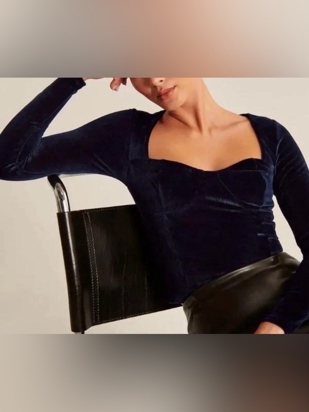 Abercrombie Navy Velvet Sweetheart Neck Long Sleeve Top Size Small Y2K Party